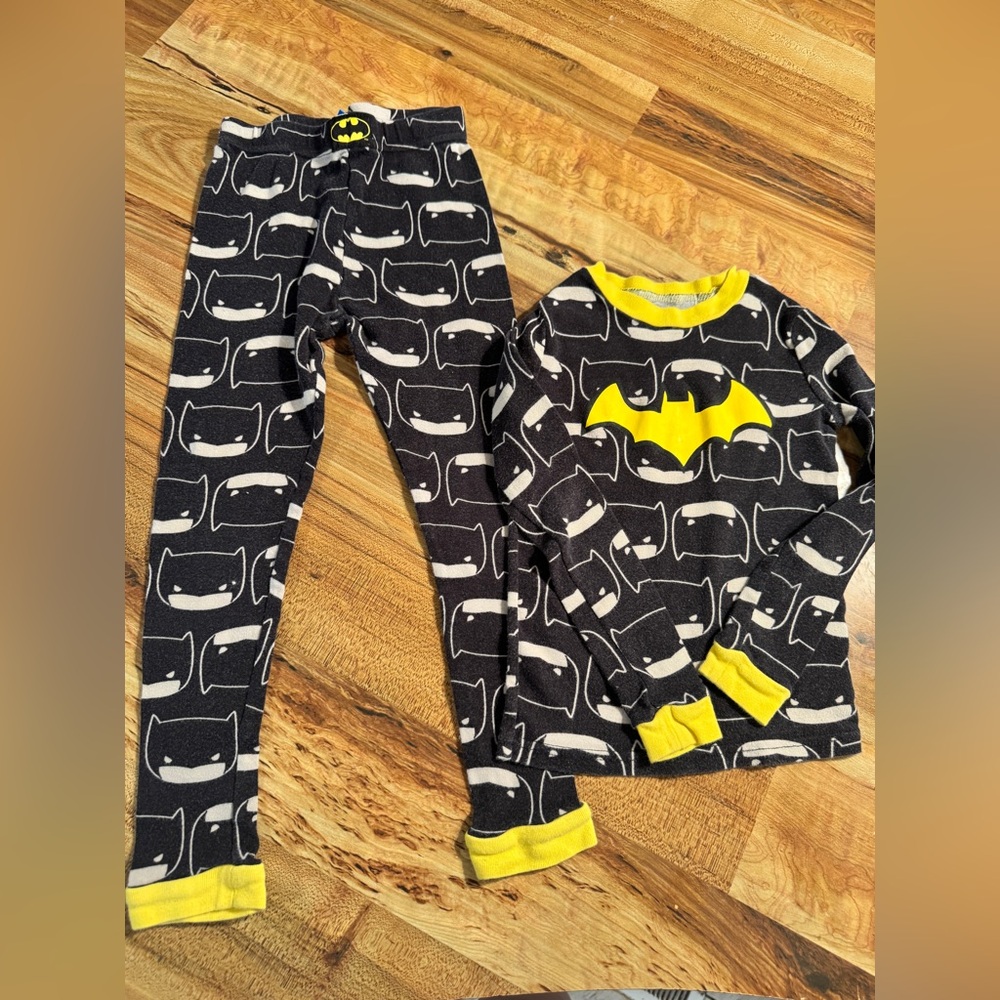 Kids Superhero Pajama Set - Black and Yellow